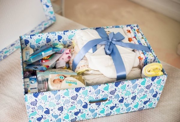 Подарочная коробка для новорожденного