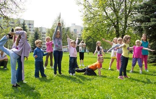 Игры с детьми на свежем воздухе летом в лагере