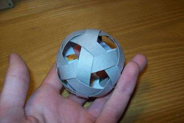 Поделка мячик из бумаги