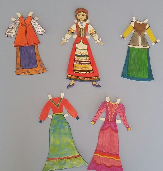 Платья для кукол в народных костюмах