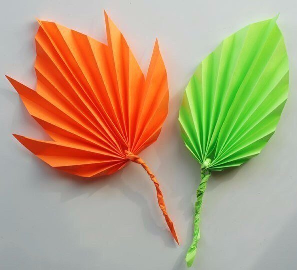 Листочки из цветной бумаги