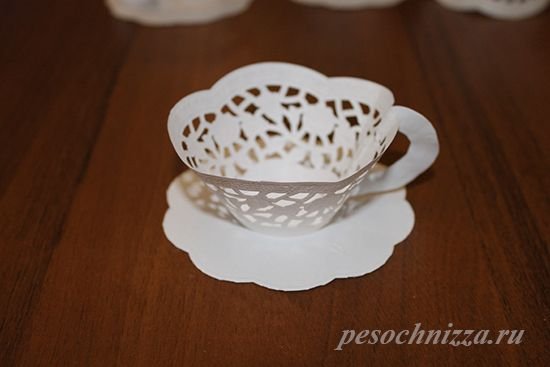 Чайные сервиз из бумажных тарелок
