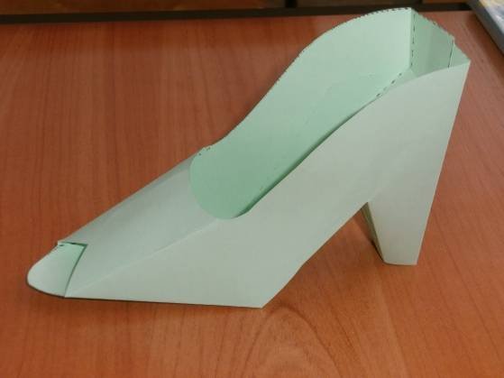 Объемная туфелька из бумаги