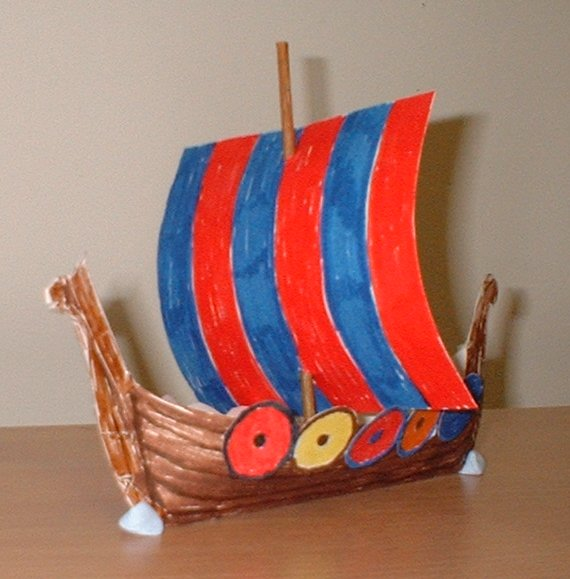 Корабль викингов из бумаги