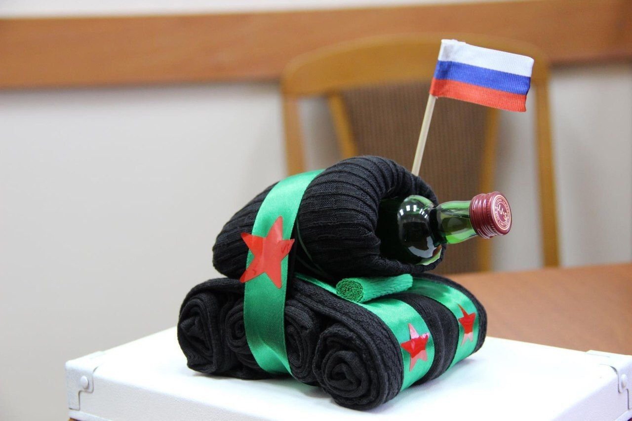Танк из носков