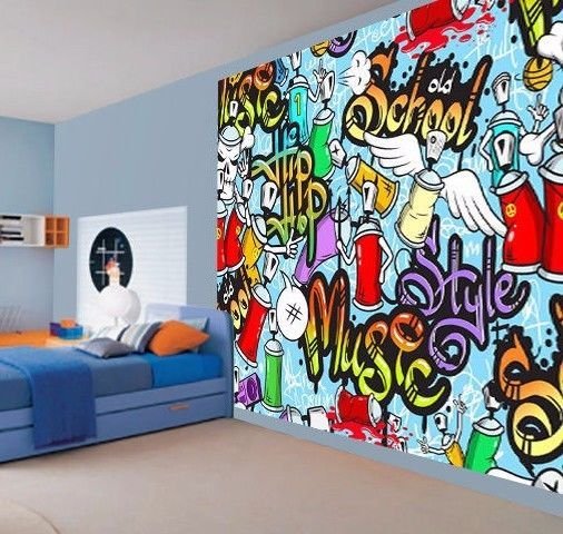 Граффити в интерьере комнаты