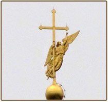 Фигура ангела на шпиле Петропавловского собора