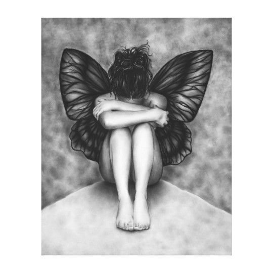 Девушка с крыльями бабочки