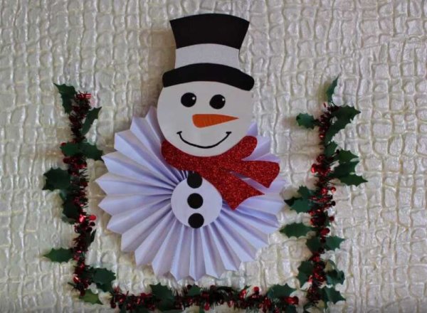 Поделка Снеговик из бумаги