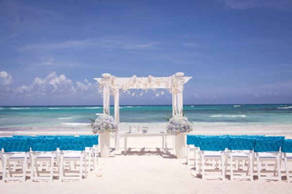 Свадебная церемония на пляже