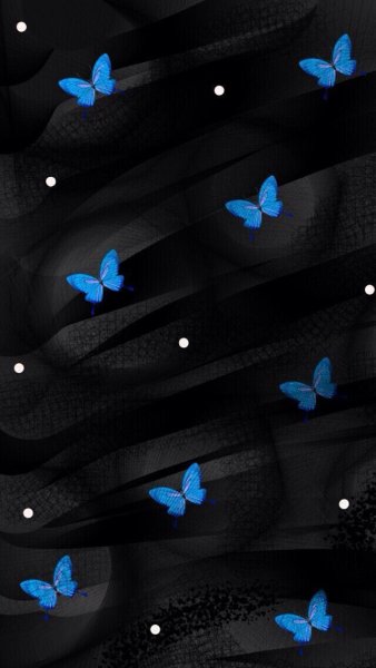 Синяя бабочка на темном фоне