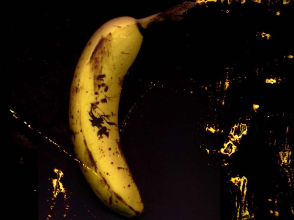 Банан на фоне космоса