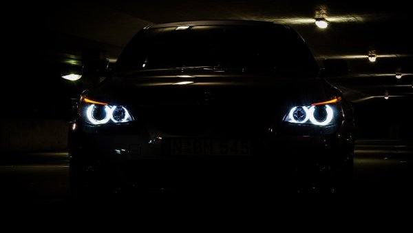 BMW m5 e60 ангельские глазки