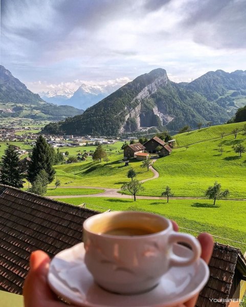 Утро в Альпах