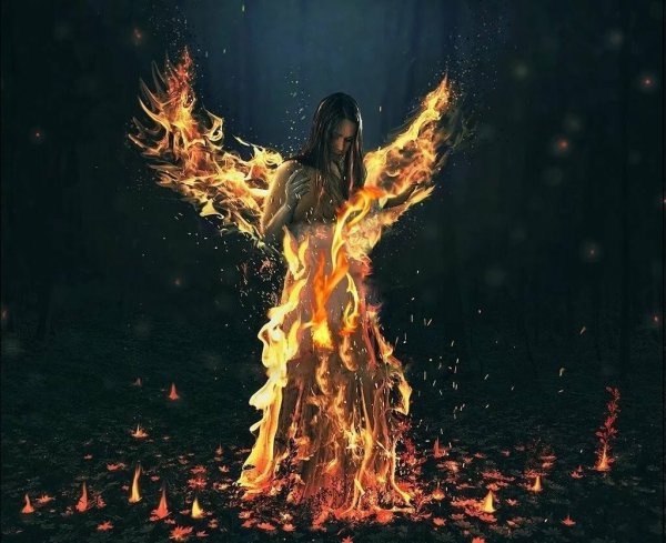 Девушка на фоне огня арт