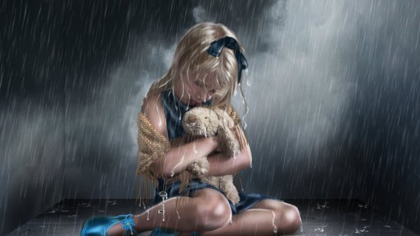 Девочка под дождем