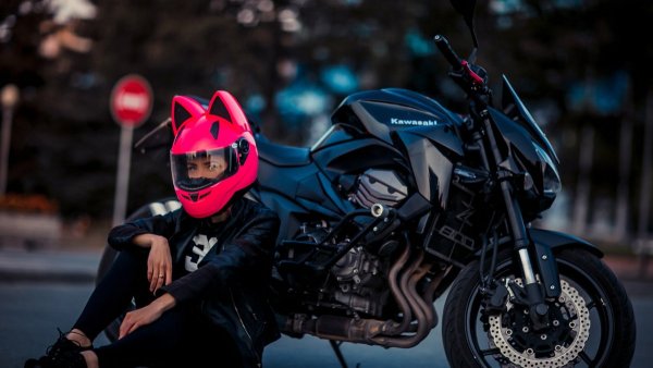 Мотоциклетный шлем с ушками