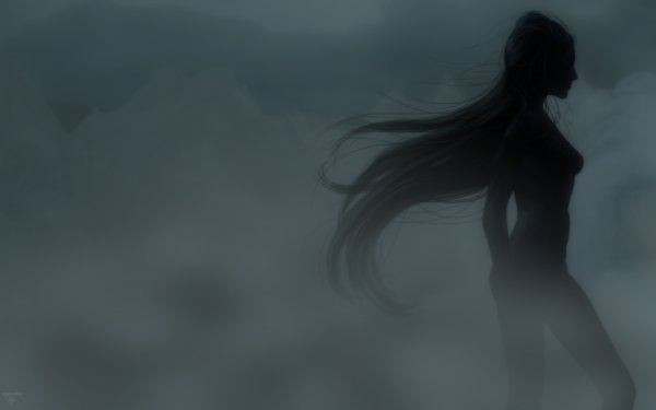 Силуэт девушки в тумане