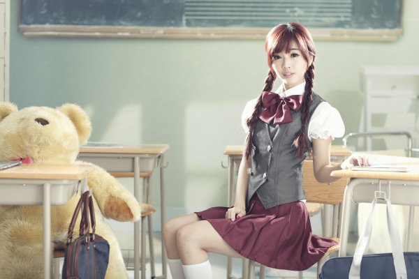 Красивые девушки в японской школьной форме