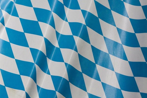 Флаг Баварии бело голубой