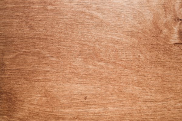 Деревянное покрытие стола