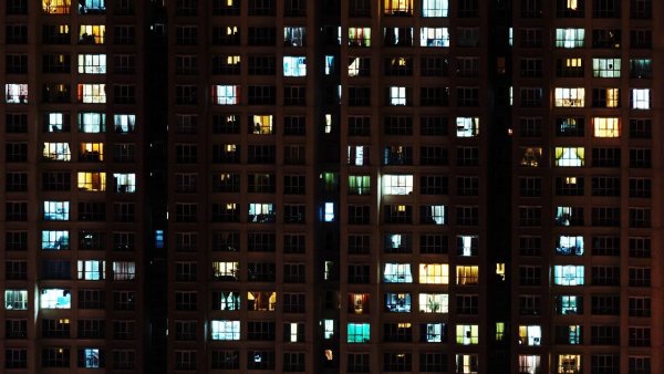 Ночные окна домов
