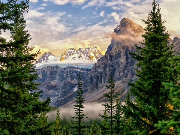 Гора Селеста в Канаде фото