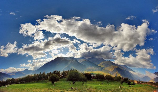 Пейзаж горы Грузии