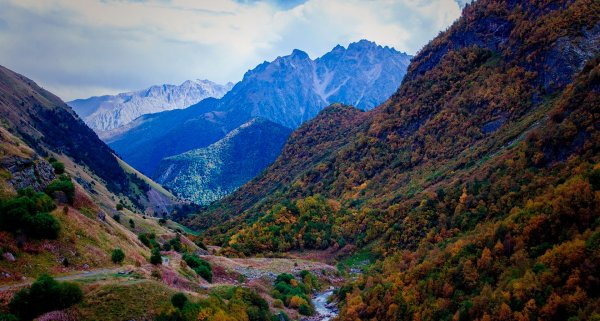 Горы Северной Осетии Тарское