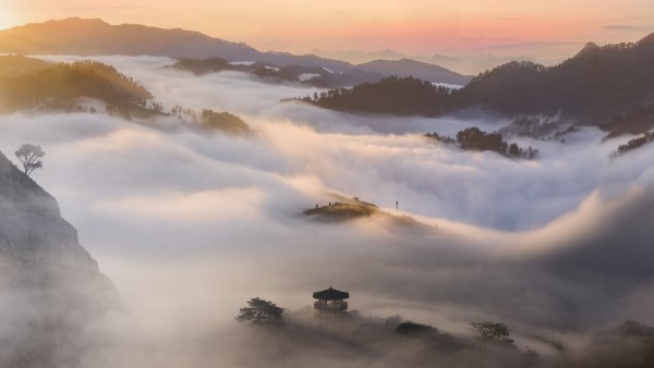 Китайские горы в тумане