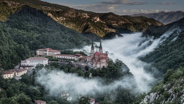 Монастырь Ковадонга Испания