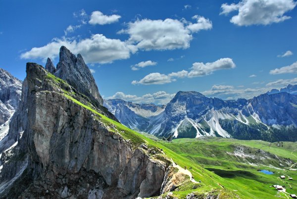 Доломитовые Альпы Италия летом
