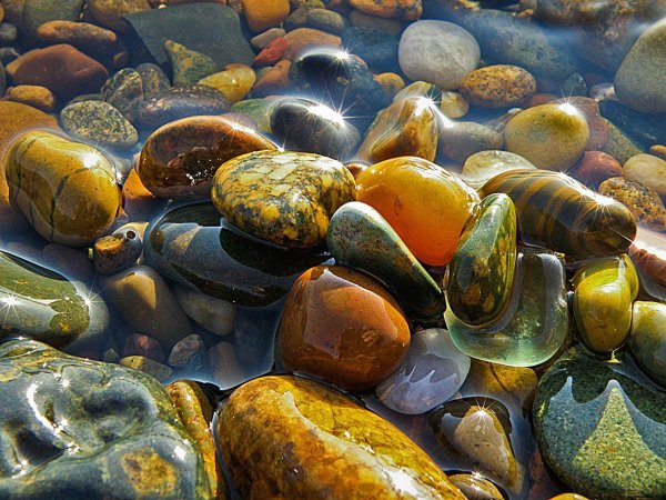 Фон камни в воде