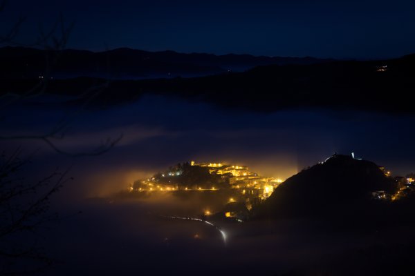 Ночной вид на горы