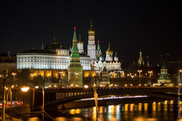 Кремль ночью