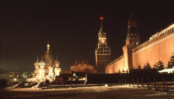 Красная площадь Москва ночью