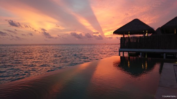Рассвет на Мальдивах