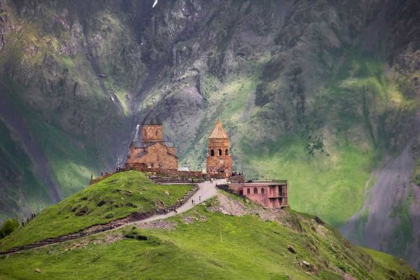 Церковь Святой Троицы Казбеги