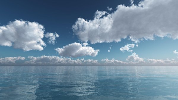 Облака над водой