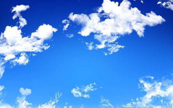 Голубое небо с облочками