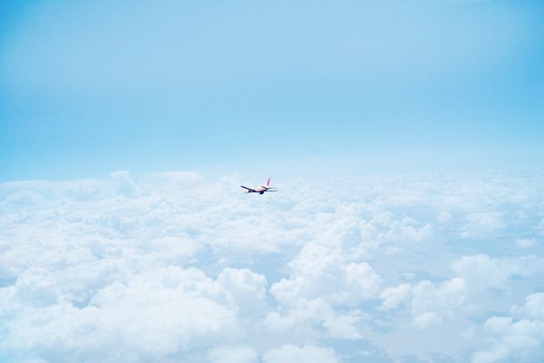 Небо облака самолет