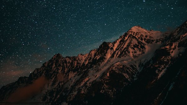 Звездное небо в горах