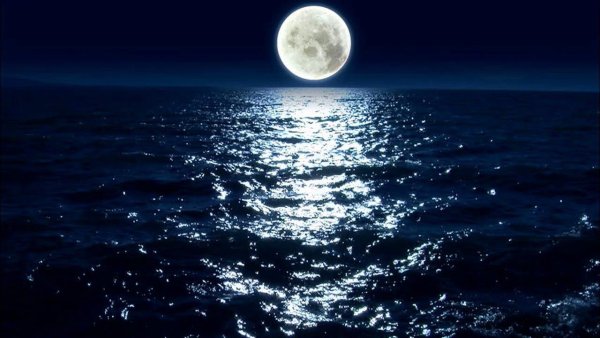 Фон океана и луны