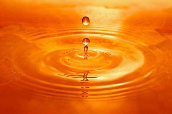 Оранжевая вода