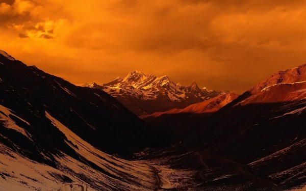 Гималаи закат