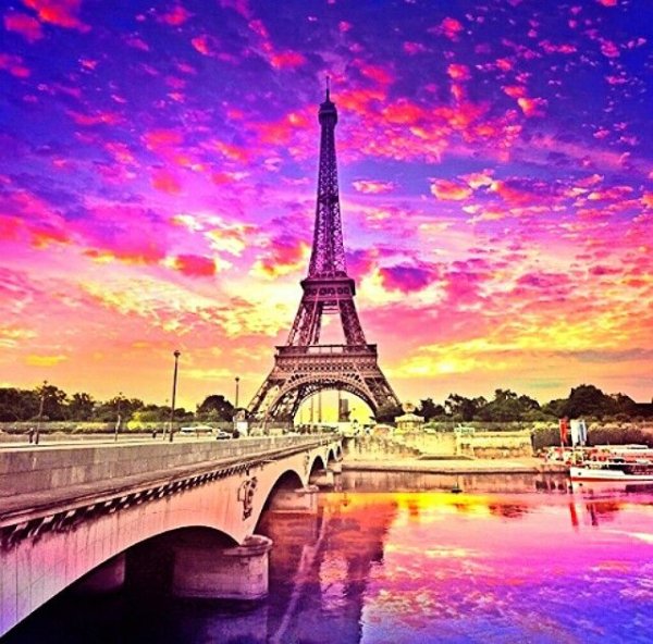 Фон Париж Эйфелева башня