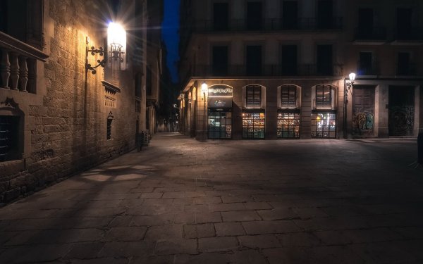 Пустая вечерняя улица