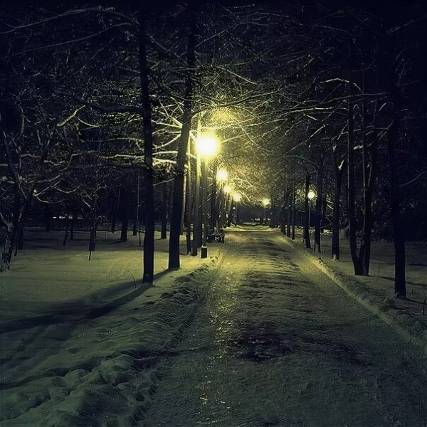 Улица зимой ночью