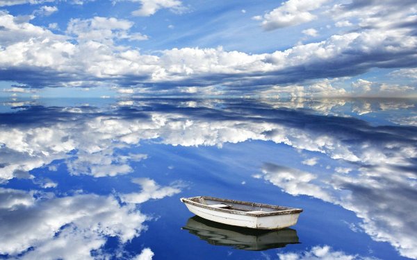 Отражение неба в море