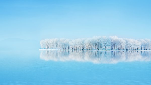 Замороженное озеро